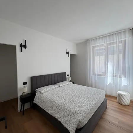 Black Swan Apartamento Peschiera del Garda